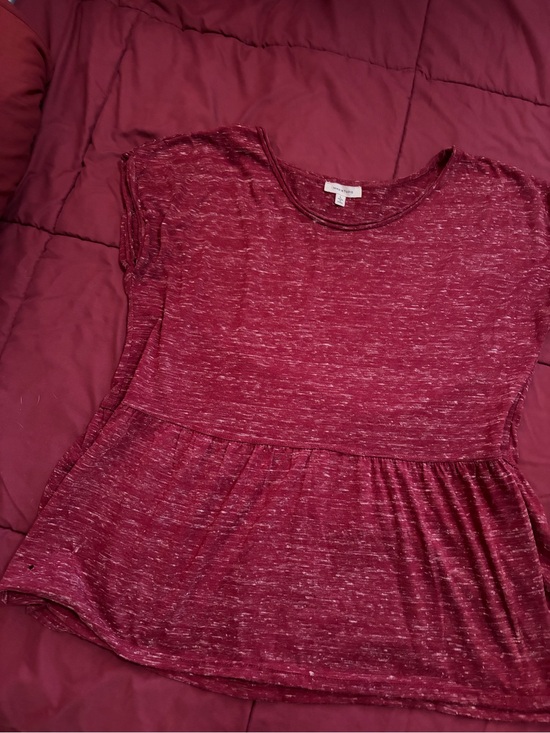 Max Studio Tops - Max Studio Heathered Burgundy Short Sleeve Peplum Top